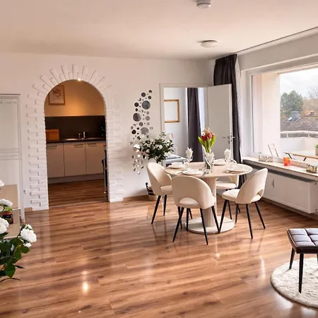 Apartment Penthouse Mit Deisterblick&balkon
